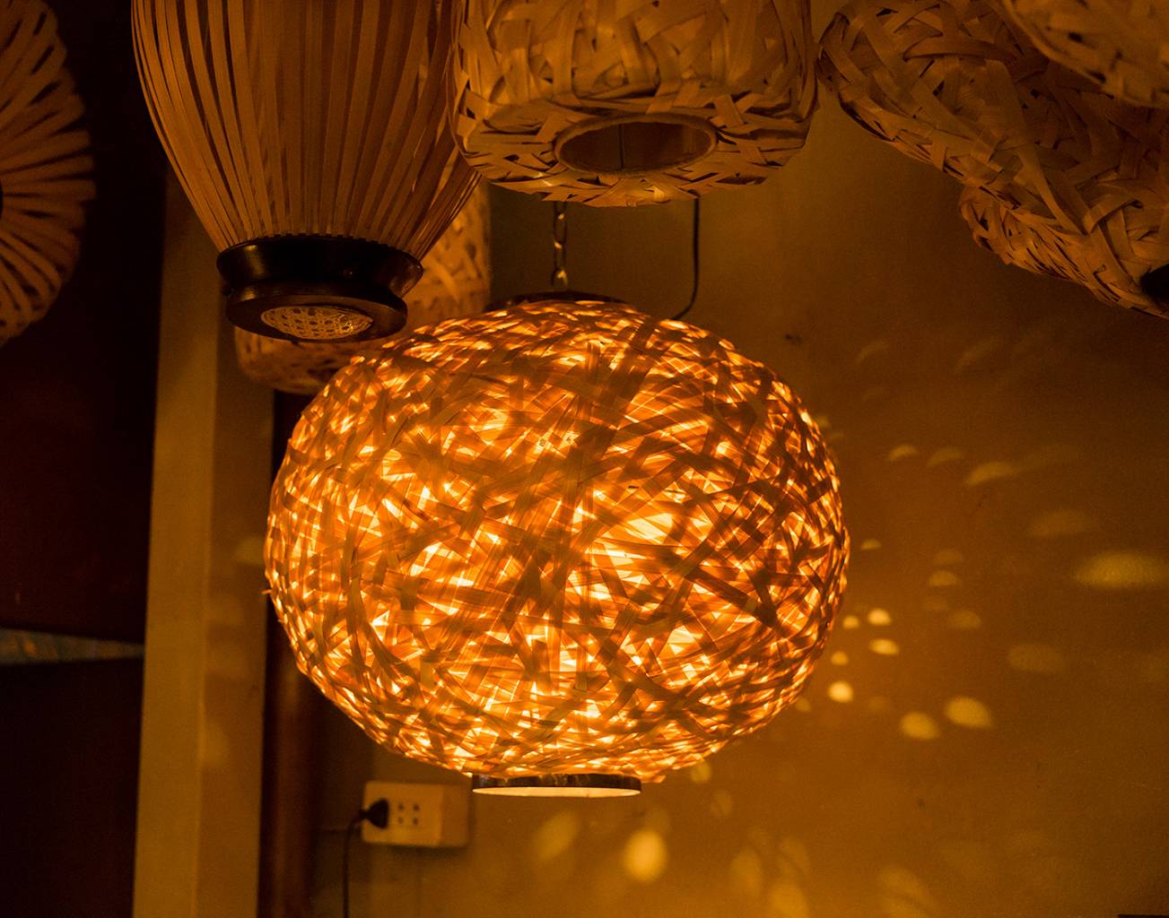 Bamboo Weave Ceiling Globe